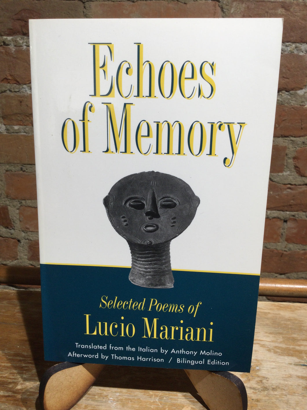 Mariani, Lucio: Echoes of Memory: Selected Poems of Lucio Mariani, trans. Molino, Anthony [used paperback]