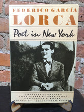 Lorca, Federico Garcia: Poet in New York [used paperback]
