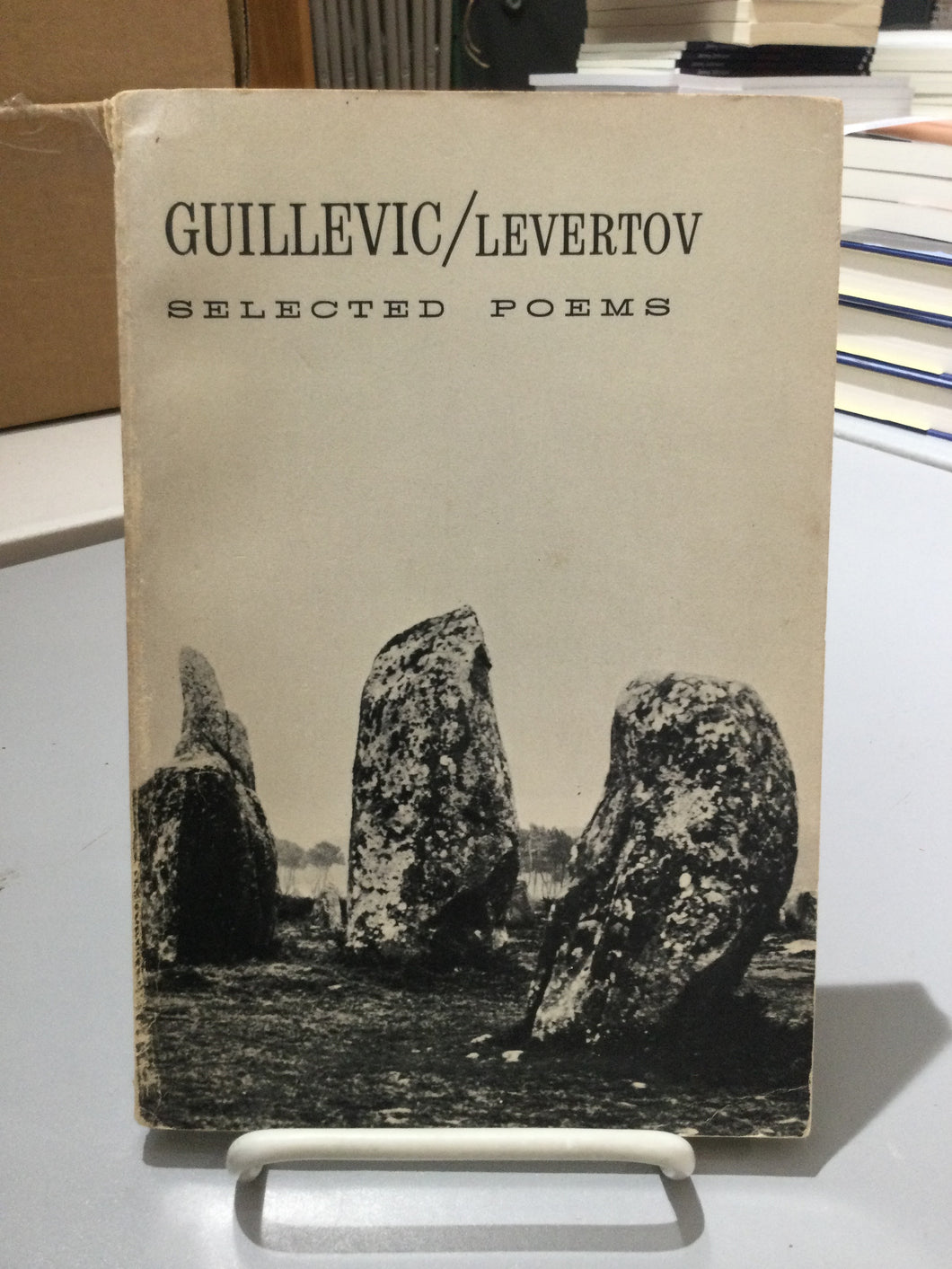 Guillevic: Selected Poems [used paperback]