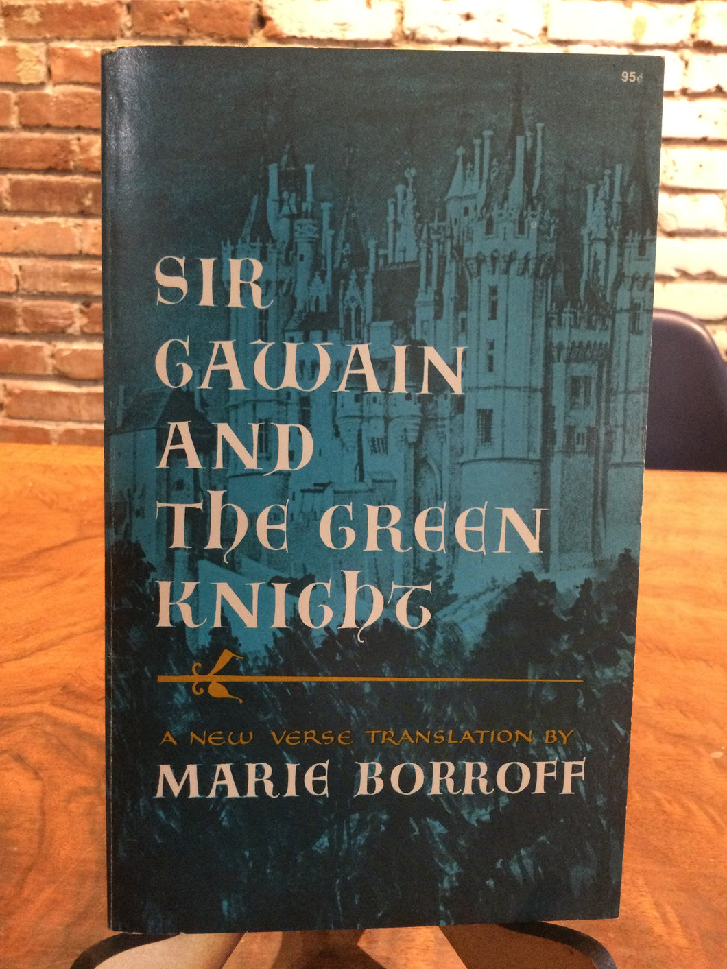 Borroff, Marie (tr.): Sir Gawain and the Green Knight [used paperback]