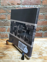 Iglesias, Holly: Boxing Inside the Box: Women's Prose Poetry [used paperback]