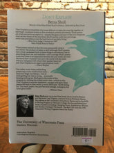 Sholl, Betsy: Don't Explain [used paperback]