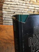 Stein, Arnold: John Donne's Lyrics [used hardcover]