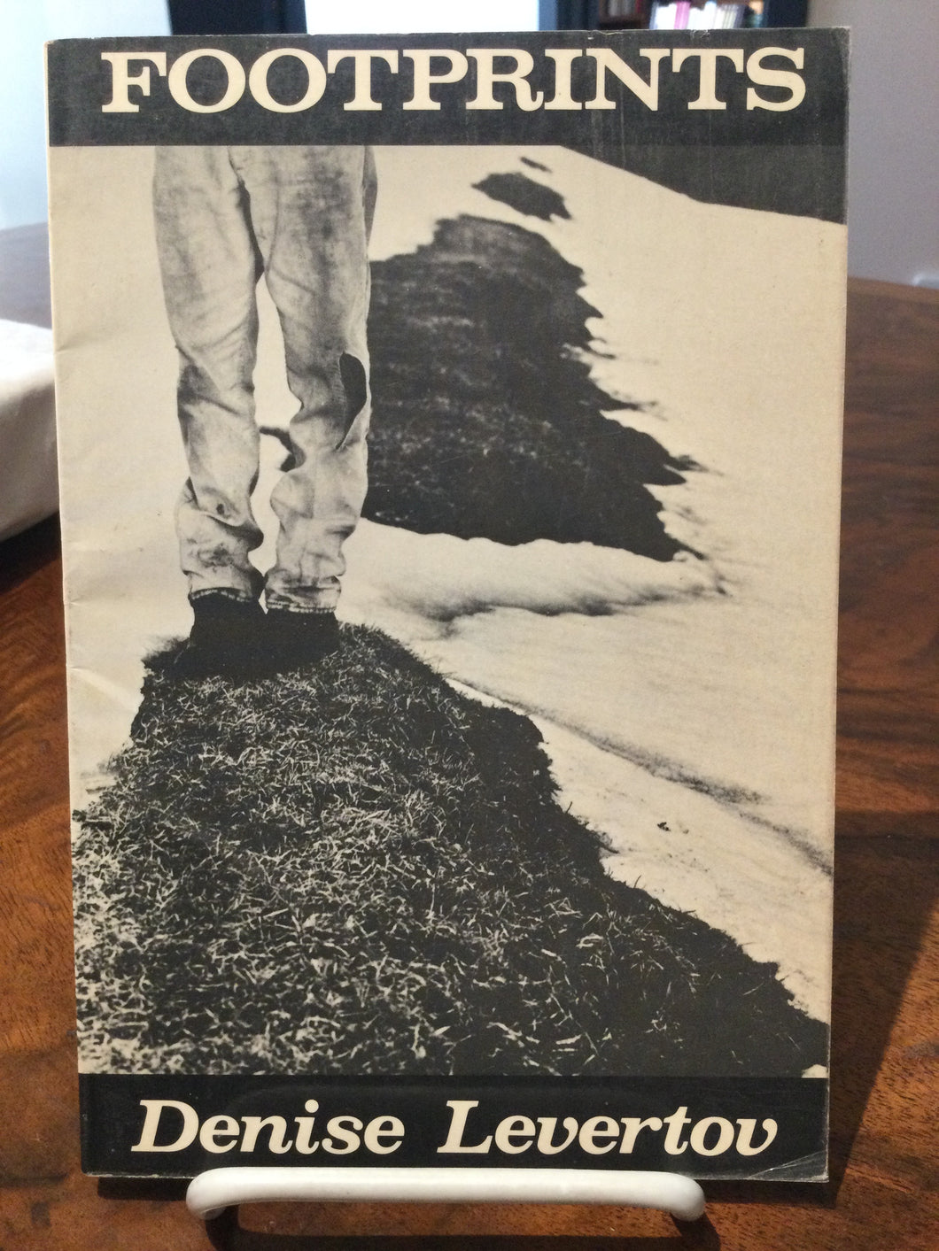 Levertov, Denise: Footprints [used paperback]